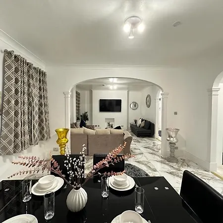 Apartment Mayfair Family London
