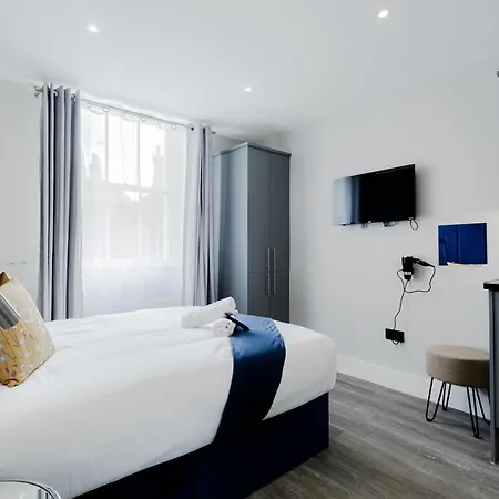 London Central Studios Apartment *