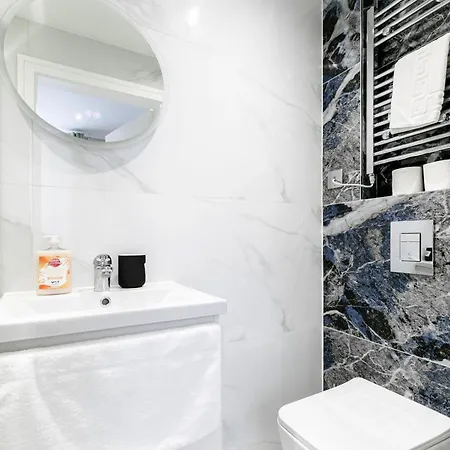 London Central Studios Apartment London