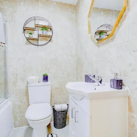 Beautiful Near Marble Arch Apartment