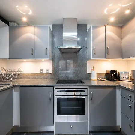 2 Bedroom Flat In Shoreditch