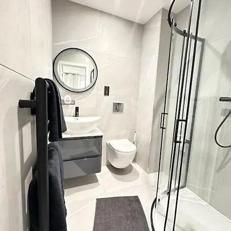 Apartment Spacious En-suite Private Bath And Kitchen Studio Flat Canary Wharf No 3 *