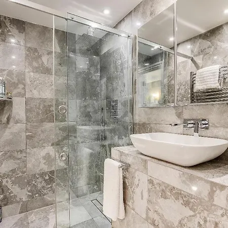 Prestige Belgravia Royal Mansion * London