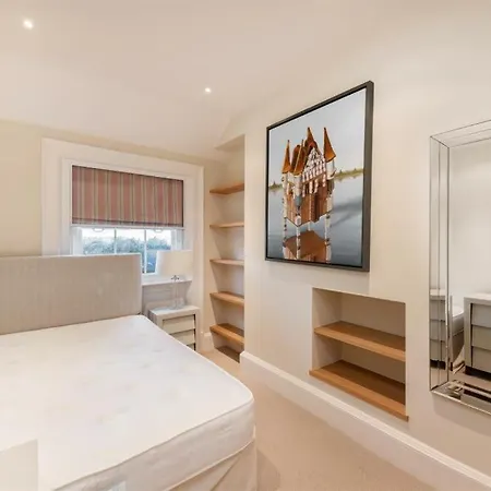 Holiday home Prestige Belgravia Royal Mansion *