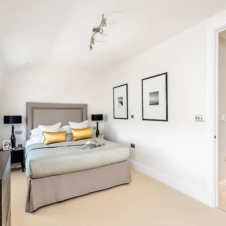 Prestige Belgravia Royal Mansion Holiday home *