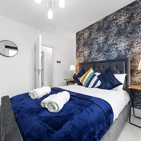 Apartment Modern One Bedroom Flat - Sleeps 3 - Transport Links - Finchley Road, Euston, King Cross Station - Nw3 London
