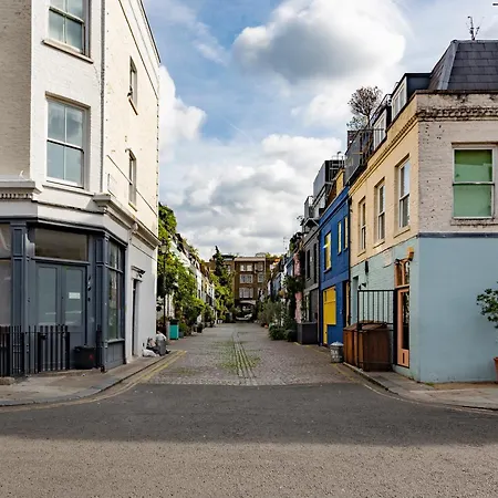 Beautiful Mews House - Notting Hill
