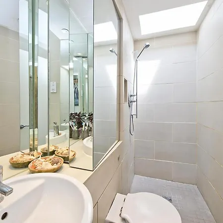 Beautiful Mews House - Notting Hill