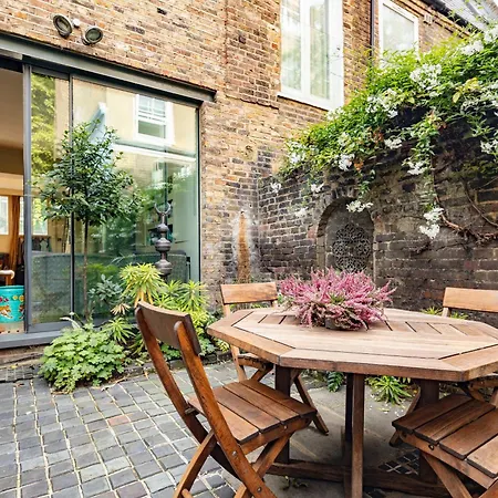 Beautiful Mews House - Notting Hill *