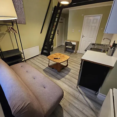 Boutique In King's Cross Apartment *