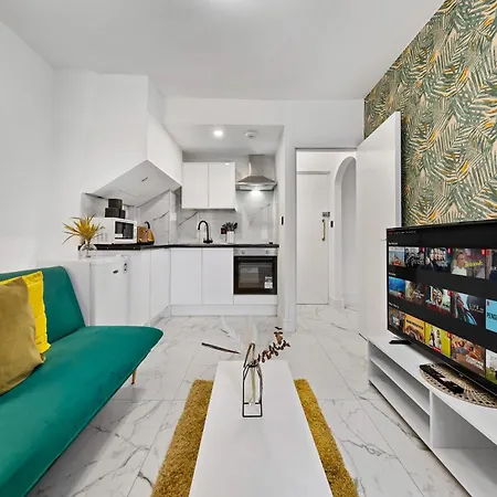 Modern One Bedroom Flat - Sleeps 3 - Near Zoo, Regent's Park, Camden Market - Nw3 Finchley Road Apartment London