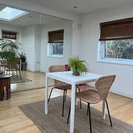 Sunny Garden Apartment