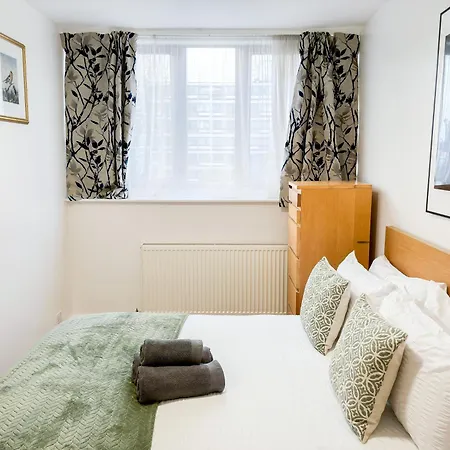 Cosy 3 Bedroom 3 Bathroom Flat With Private Garden- Maida Vale, Near Paddington * London