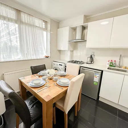Apartment Cosy 3 Bedroom 3 Bathroom Flat With Private Garden- Maida Vale, Near Paddington *