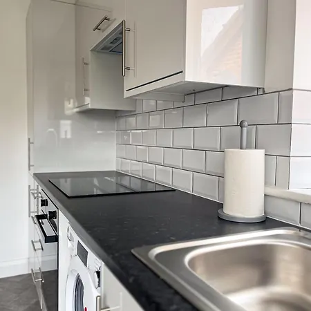 Wembley Stadium Modern & Cozy Apartment