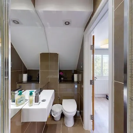 דירה Hampstead 4-bedrooms *