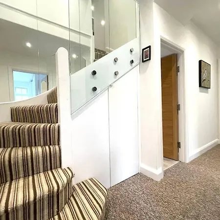 דירה Hampstead 4-bedrooms *