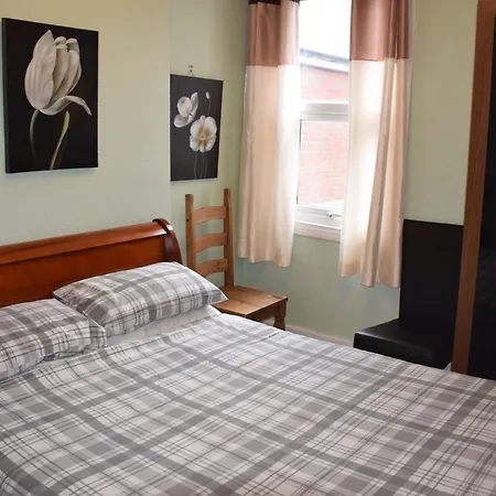 Apartment Large 6 Bedroom House - Fortescue