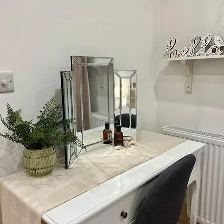 Apartment Sunny Garden London