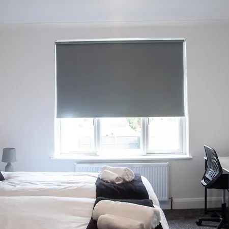 Wembley Stadium Modern & Cozy Apartment