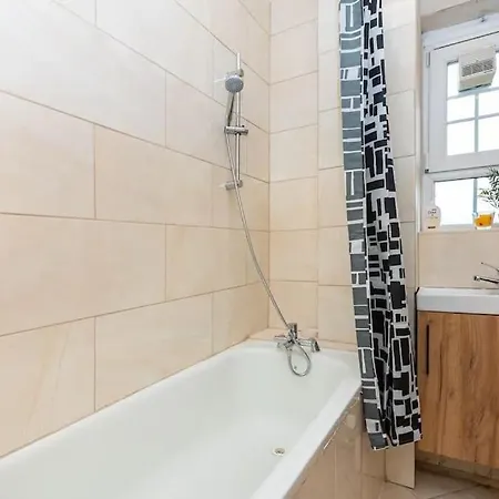Appartement Tranquil 1br In South Bank With Onsite Parking Londres