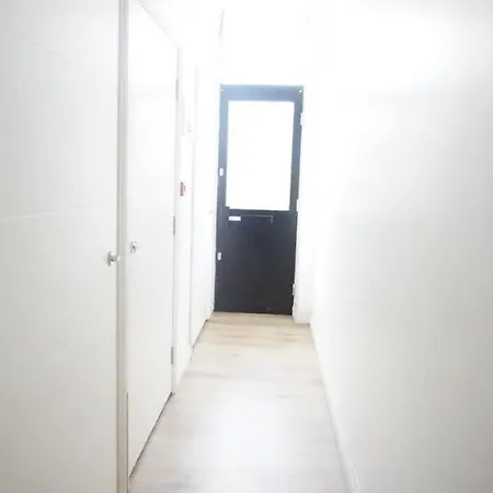 Evergreen Apartments, Flat 3,