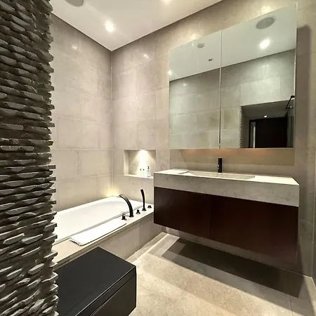 Hyde Park South Kensington Apartment London