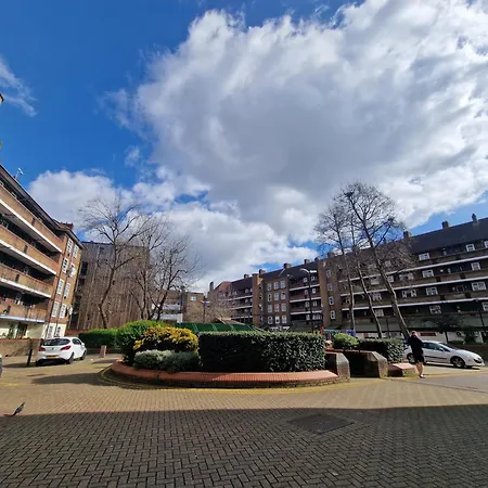 Apartment Comfortable 2 Bedrooms Flat In Oval London