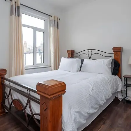 Apartment Stunning 3-bed House *