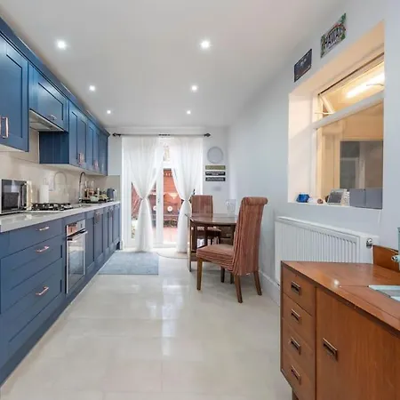 Stunning 3-bed House London