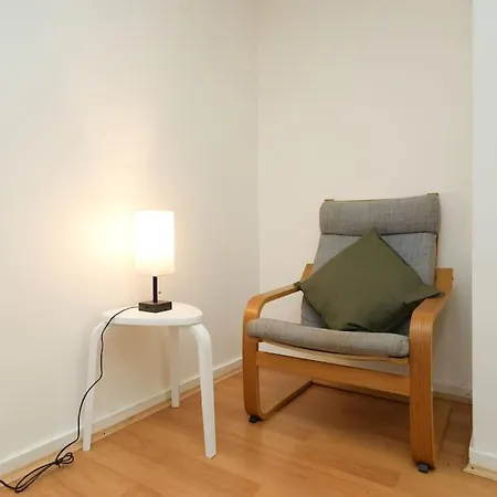 Oasis Flat With High-speed Broadband And Free Parking * London