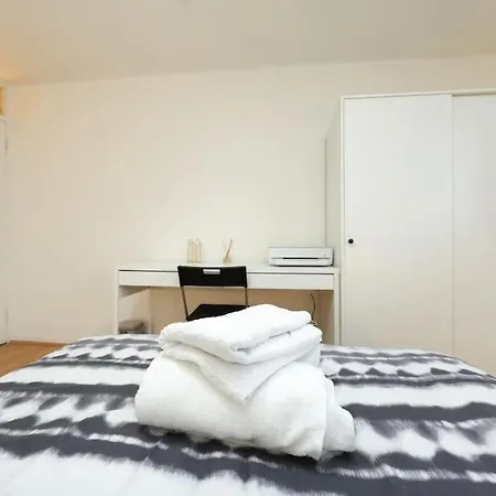 Apartment Oasis Flat With High-speed Broadband And Free Parking