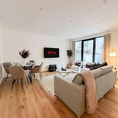 Apartment Stylish 2 Bed With Large Terrace London