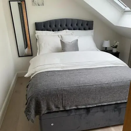 Apartment One Bed-apartment In London