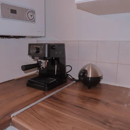Apartment Budget 2bdr 6ppl Pets Teddington