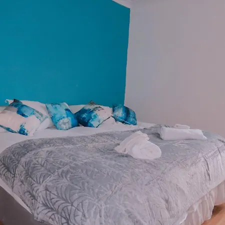 Budget 2bdr 6ppl Pets Apartment Teddington