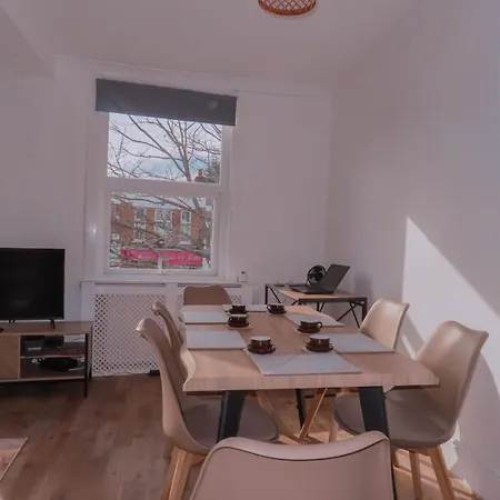 Budget 2bdr 6ppl Pets Apartment Teddington