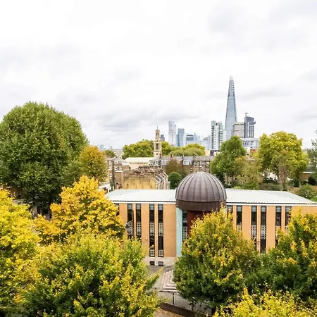 Livestay-three Bed With Balcony *