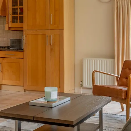 Lovely 2br In Peaceful Hampstead, Nw