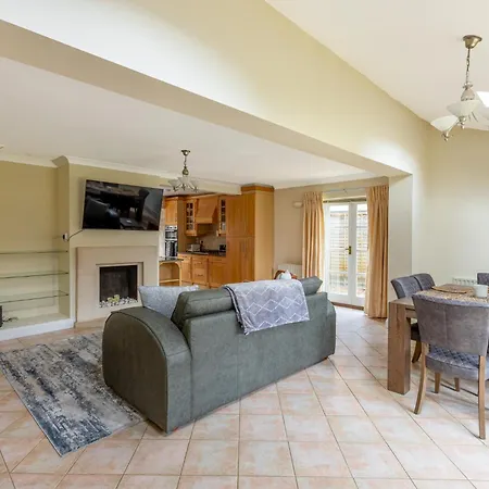 Holiday home Lovely 2br In Peaceful Hampstead, Nw