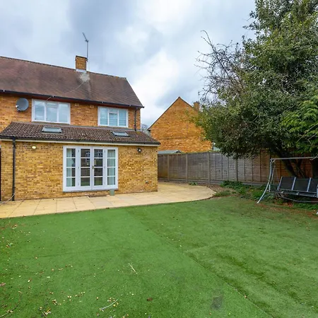 Lovely 2br In Peaceful Hampstead, Nw London