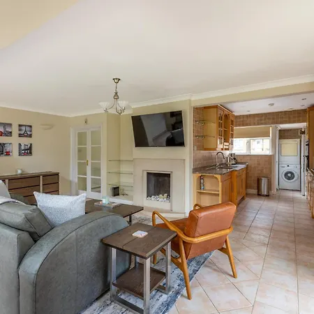 Lovely 2br In Peaceful Hampstead, Nw Holiday home