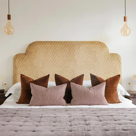 Luxury Fulham Townhouse With Cinema Apartment London