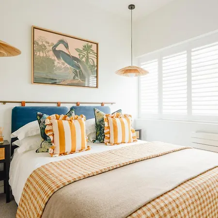 Luxury Fulham Townhouse With Cinema *