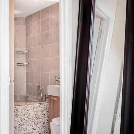 Chic Cosy Flat In Pimlico, Central Pass The Keys *