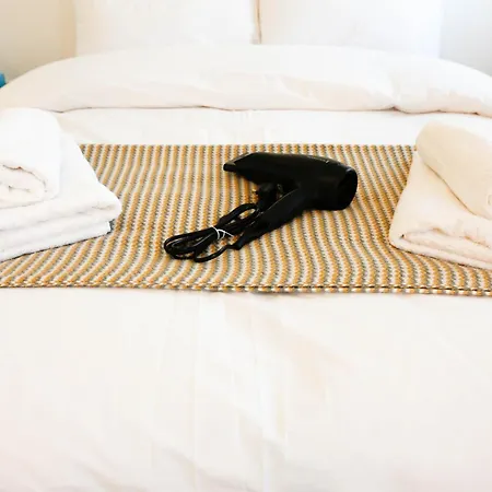Luxury In Camden Town Near Shops, Cafes, Bars & Metro With Shared Bathrooms Accommodatie bij particulieren