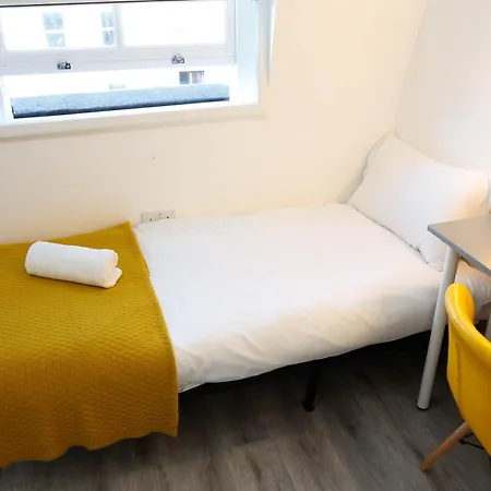 Luxury In Camden Town Near Shops, Cafes, Bars & Metro With Shared Bathrooms London