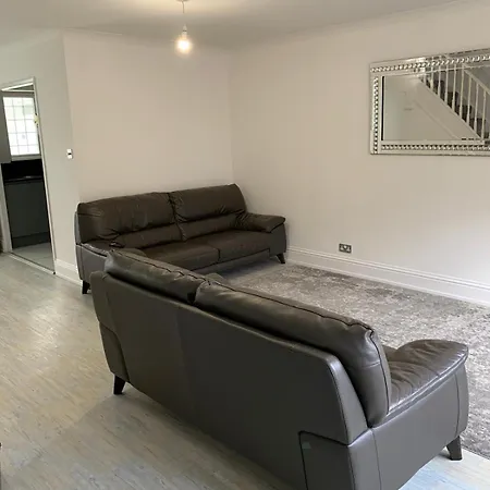 Casa Elisa Holiday home Enfield