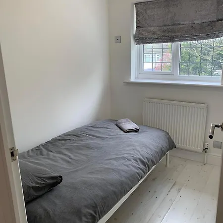 Casa Elisa Holiday home Enfield
