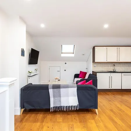 St Johns Hill Penthouse * London